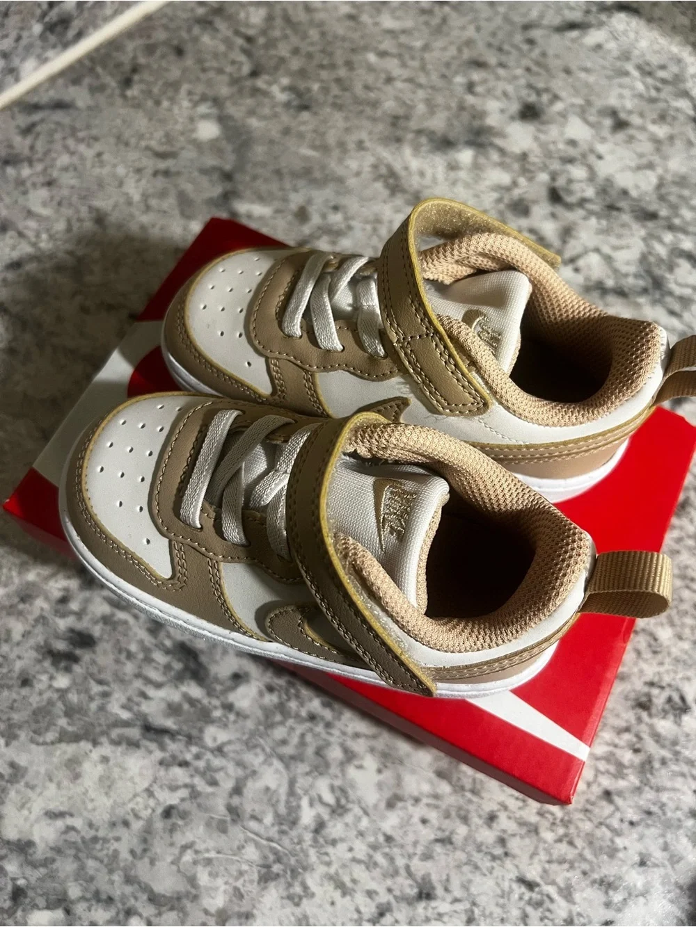 Nike classic low
